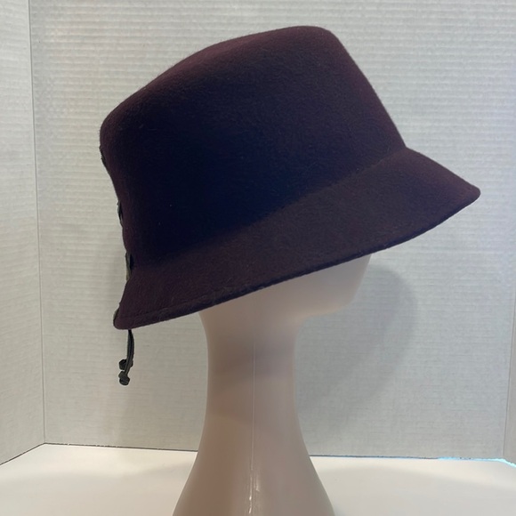 Nine West plum wool hat - Picture 1 of 6